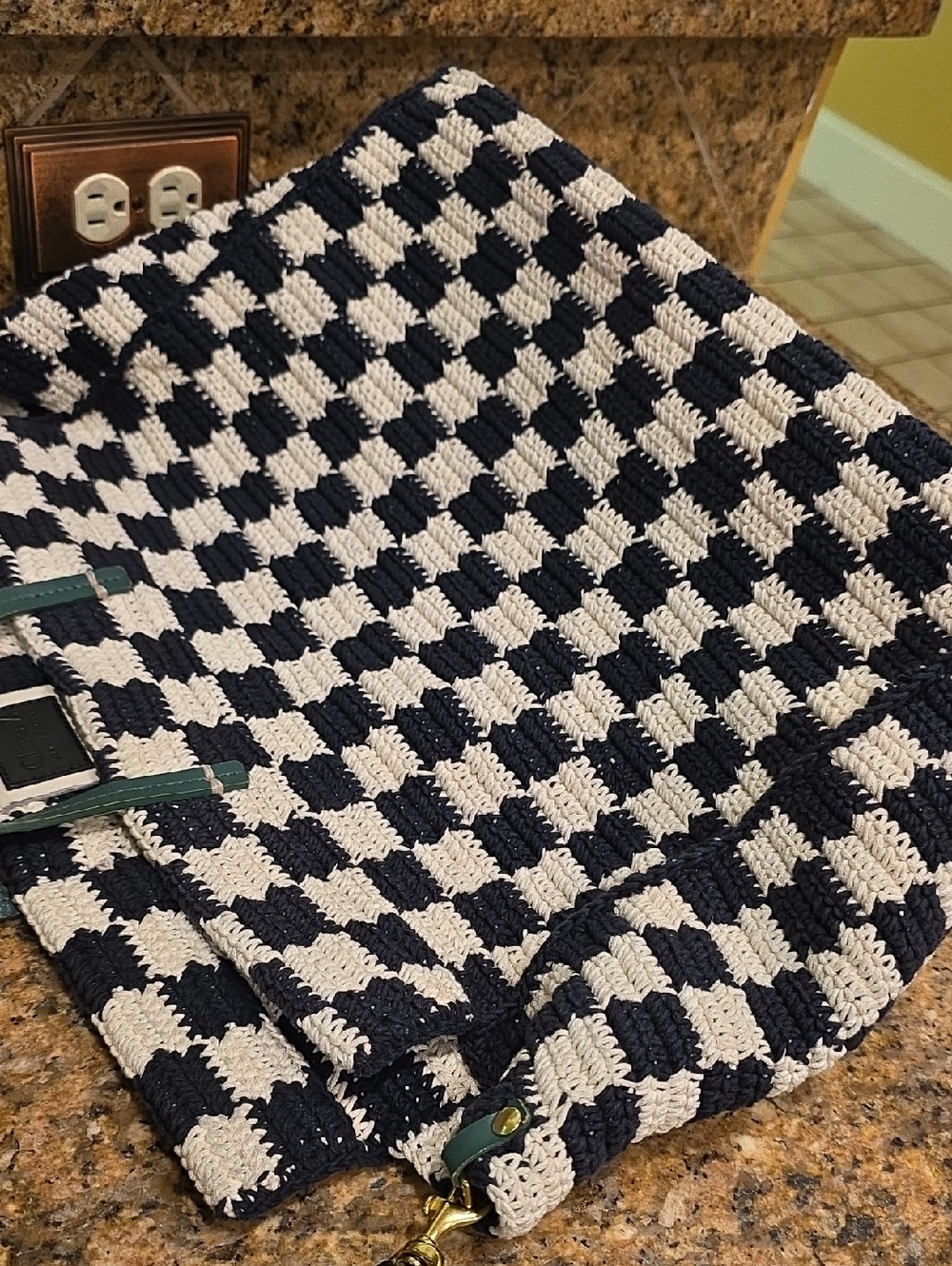 Clare V Summer Simple Tote - Picture 5 of 16
